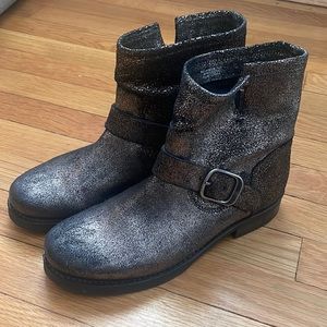 Frye “Veronica” Bootie in Gold. Classic style.